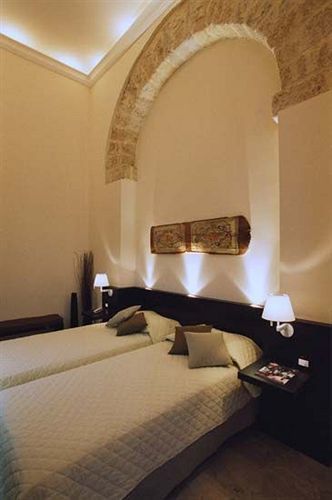 Ucciardhome 4*