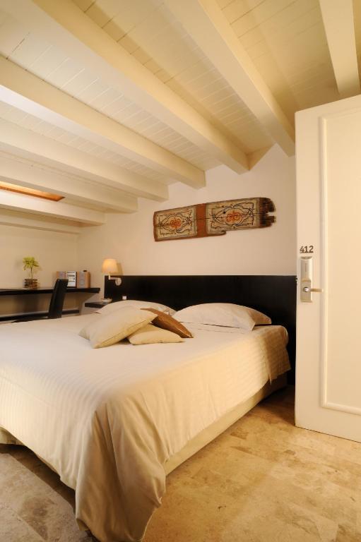 Hotel Ucciardhome