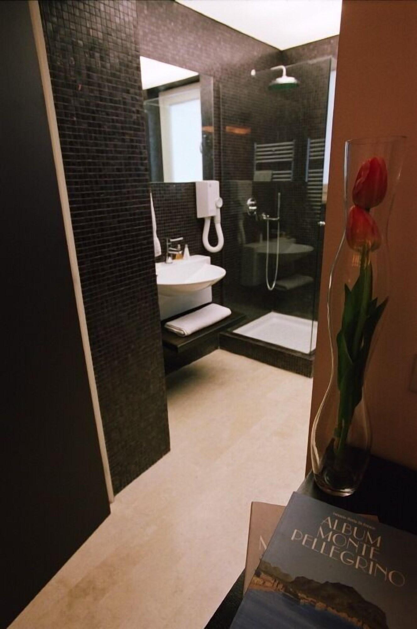 Ucciardhome 4*