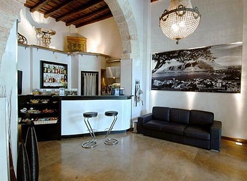 Ucciardhome 4*